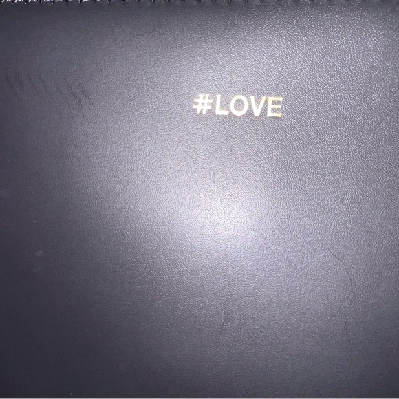 NWT- GREAT 🎁 Ports 1961 men’s skinny black clutch with logo on front - Picture 11 of 16